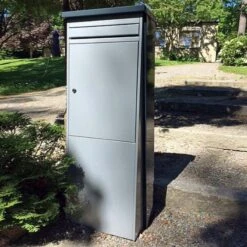 SafePost Eurotrend No.1 Großer Standbriefkasten Anthrazit & Silbergrau 901155 9 SafePost Eurotrend No.1 Großer Standbriefkasten Anthrazit & Silbergrau 901155 -Hochwertiger Türklingelladen safepost eurotrend no1 grosser standbriefkasten anthrazit silbergrau 9011553